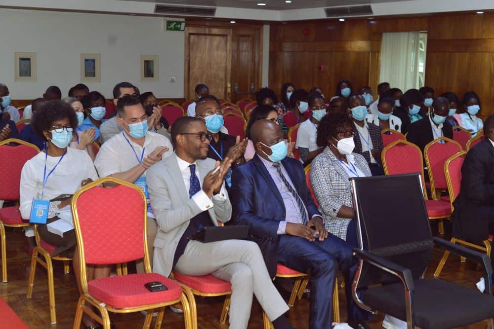 WORSHOP INTERNACIONAL MEDICINA INTERNA EM ANGOLA