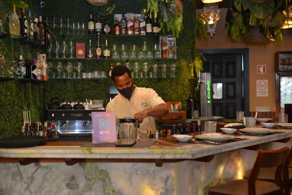 GO GREEN THE RESTAURANT