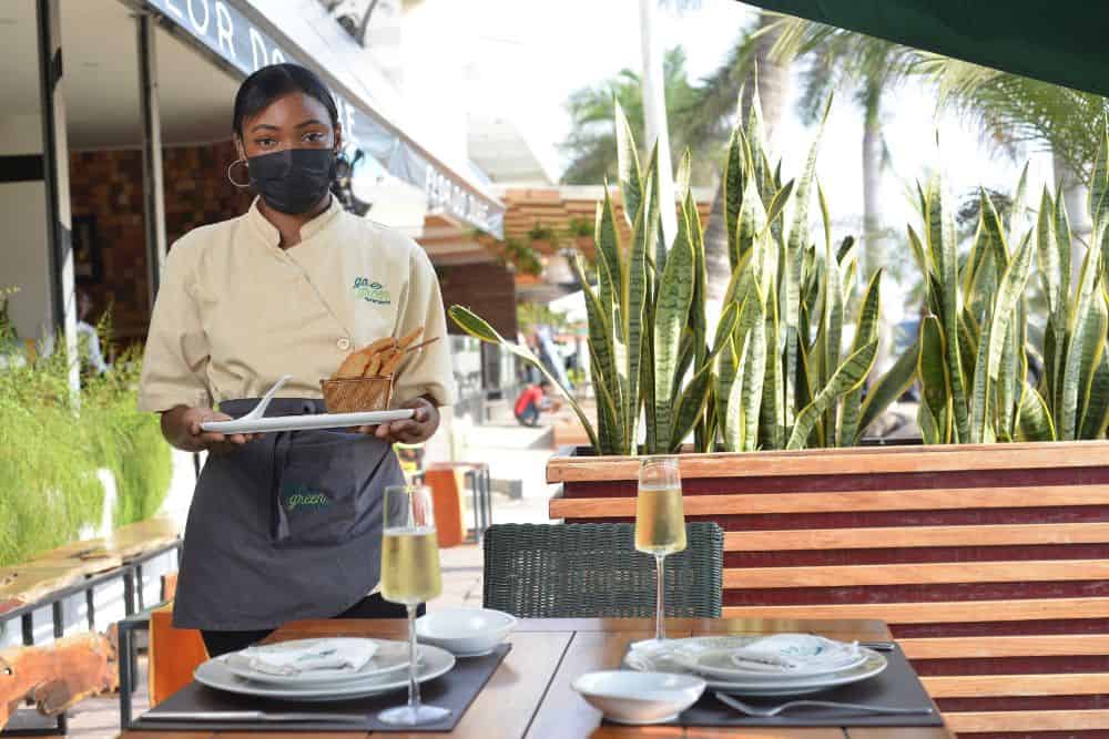 GO GREEN THE RESTAURANT