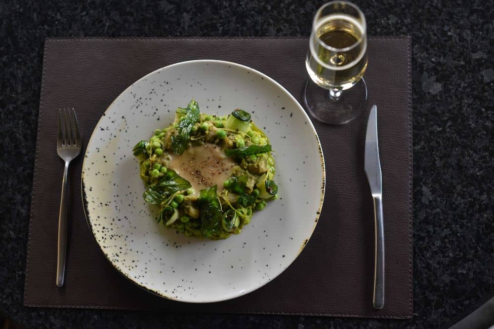 GO GREEN THE RESTAURANT