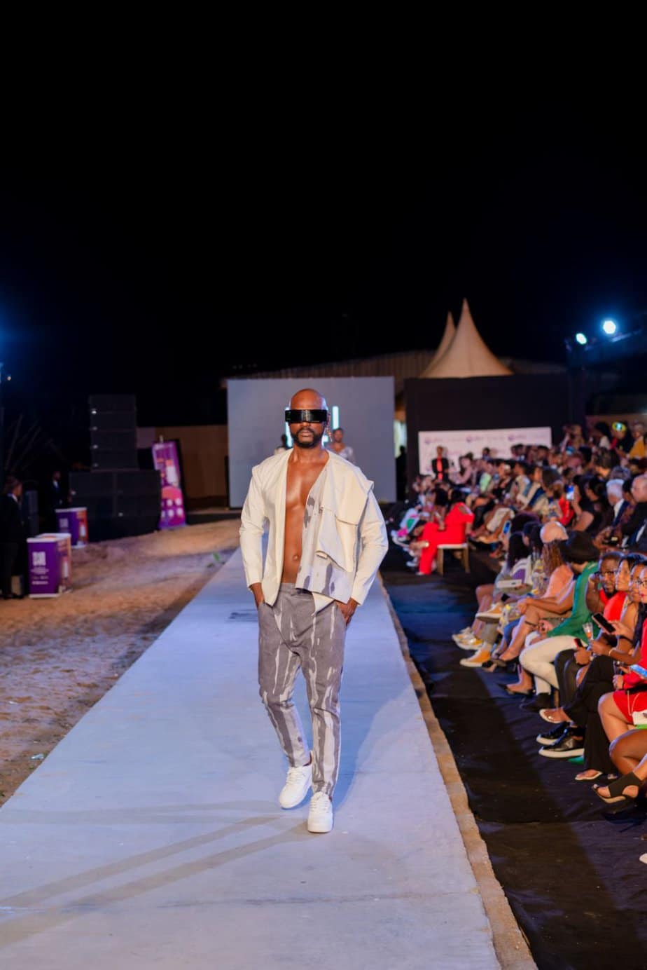 LEVELZ BY ROSE PALHARES